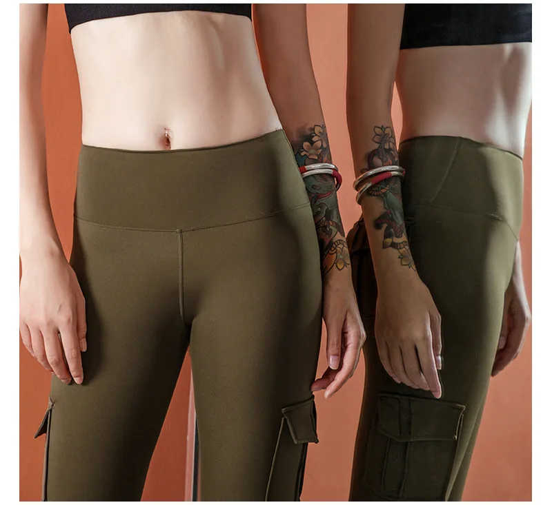 12143251430_2046420711