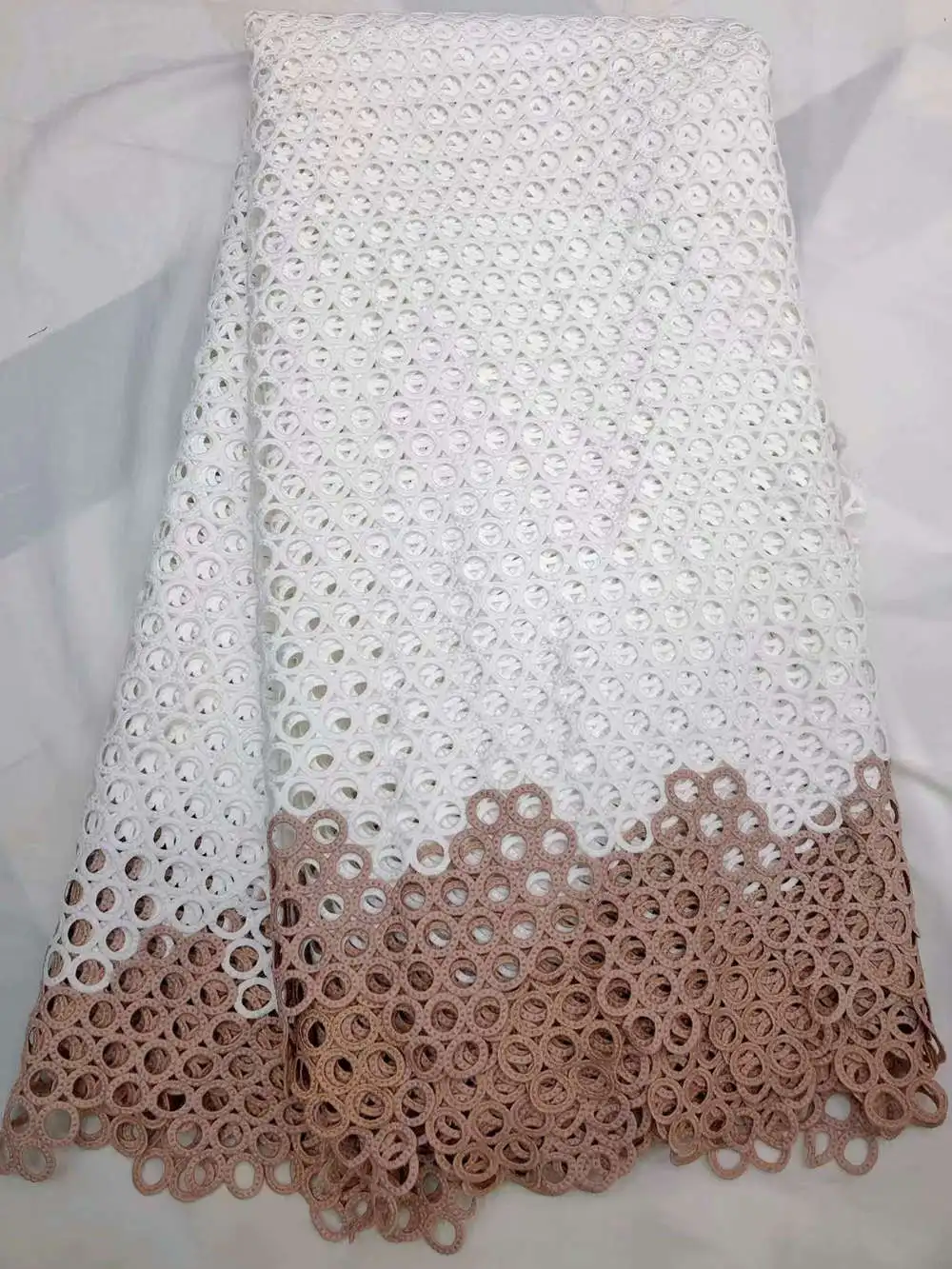 

Graceful circle design Guipure Lace neat embroidery African cord lace fabric High quality Nigerian garment clothes DG619