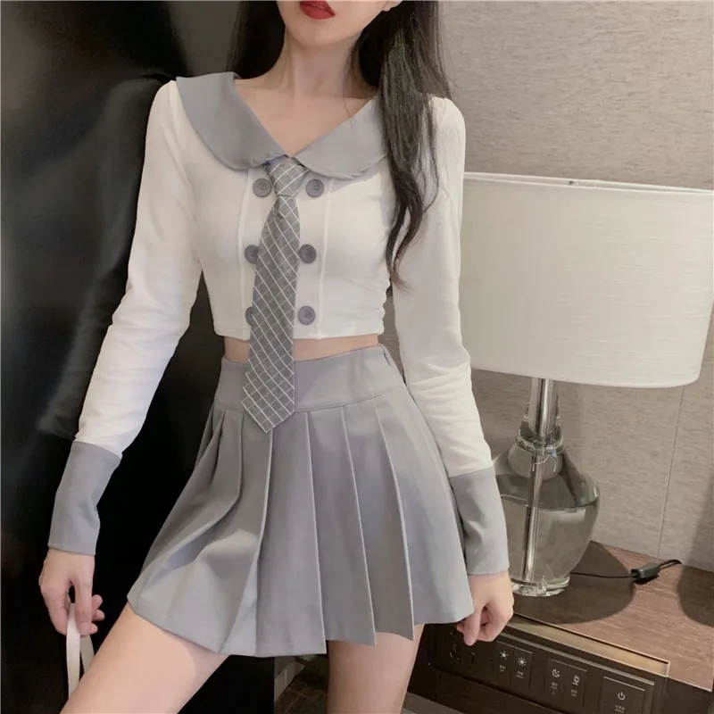 

Two-Piece Spring Autumn Long-Sleeved Crop Top + Pleated Mini Skirt Girls College Style Suit