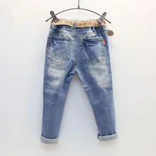 Брюки для мальчиков в Корейском стиле с дырками на поясе, джинсовые брюки, осенняя одежда, новая стильная детская одежда с поясом для детей 3-8 лет