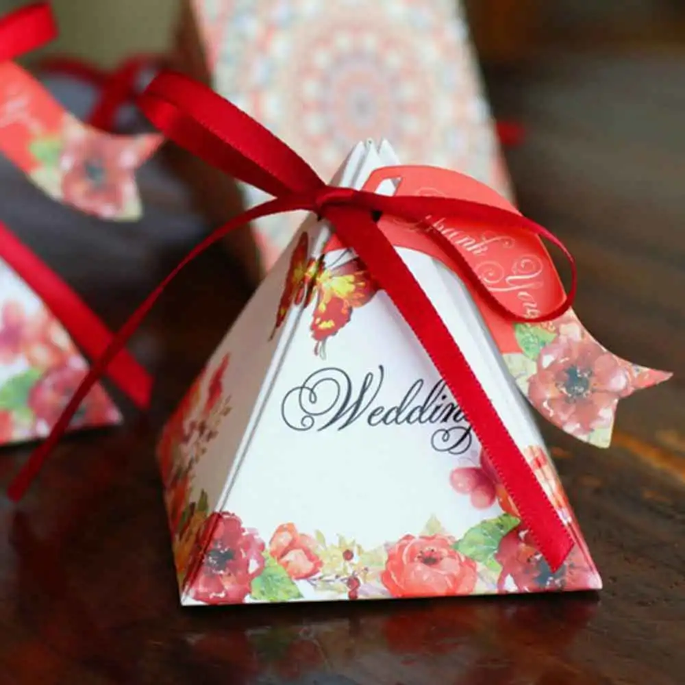 50 шт./лот Свадебная коробка для конфет с лентой треугольные Подарочные коробки