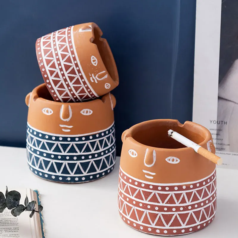 

Классическая пепельница для лица в стиле ретро с абстрактным изображением лица, круглые пепельницы из промышленного бетонного материала