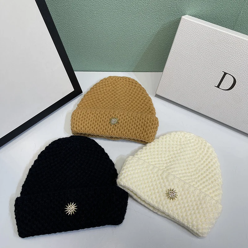 

Knitted Winter Women Men Cashmere Hats Fashion Diamonds Design Solid Beanie Hat Cap Skateboard Hats