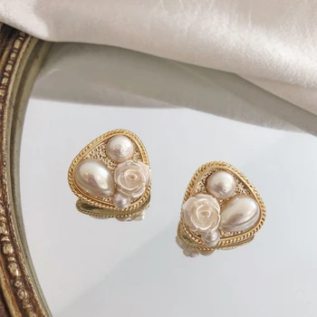 

MENGJIQIAO Fashion Vintage Korean Pearl Shell Flower Stud Earrings For Women Girls Metal Triangle Wedding Jewelry Oorbellen Gift