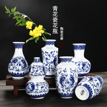 

Blue and White Porcelain Chinese Ceramic Small Vase Mini Grow Water Retro Vase Home Decoration Tea Ceremony Decor Small