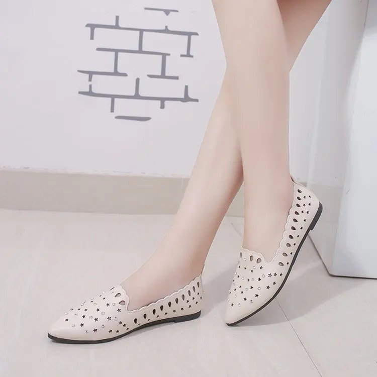 

2019 Spring New Style Man-made Diamond Pointed Shoes Women's Korean-style Versatile Flat Heel Casual Shoes Hollow out Fashion WO