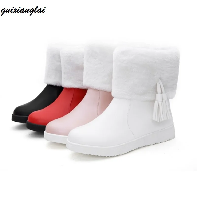 

autumn and winter 2019 short-barreled snow women with white and velvet flat heel boots students plush sweet women's boots