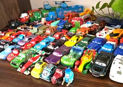 Disney автомобили высокое качество игрушки из сплава автомобиль Молния Маккуин и его маленький спутник racer коллекция мальчик игрушка человек