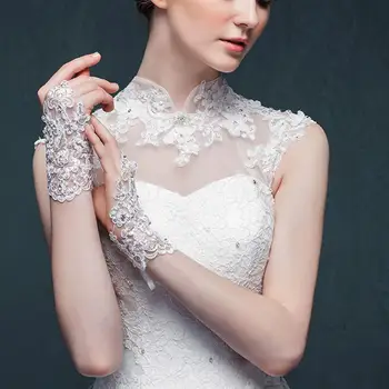 

1 Pair Elegant Wedding Gloves Flower Lace Gloves Bridal Dress Gloves for Bridal Wedding Engagement Supplies