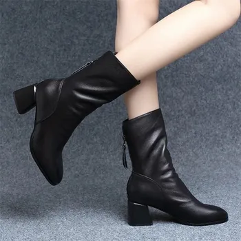 Women's Luxury Chelsea Boot Women Leather Boot Chunky Winter Shoe 3