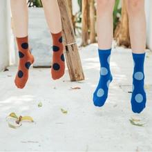 Модные Хлопковые женские носки с большим рисунком в горошек; Уникальные художественные осенние винтажные носки наивысшего качества из ткани; удобные милые носки