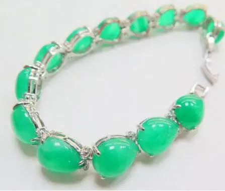 Новый женский браслет из белого сплава и зеленого овальной Нефритовой бусины |