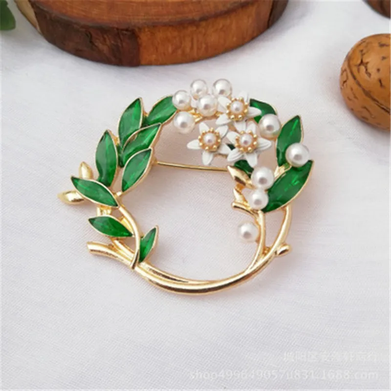 Gardenia pearl brooch creative simple female brooch accessories holiday costumes clothing accessories - Цвет: style 1