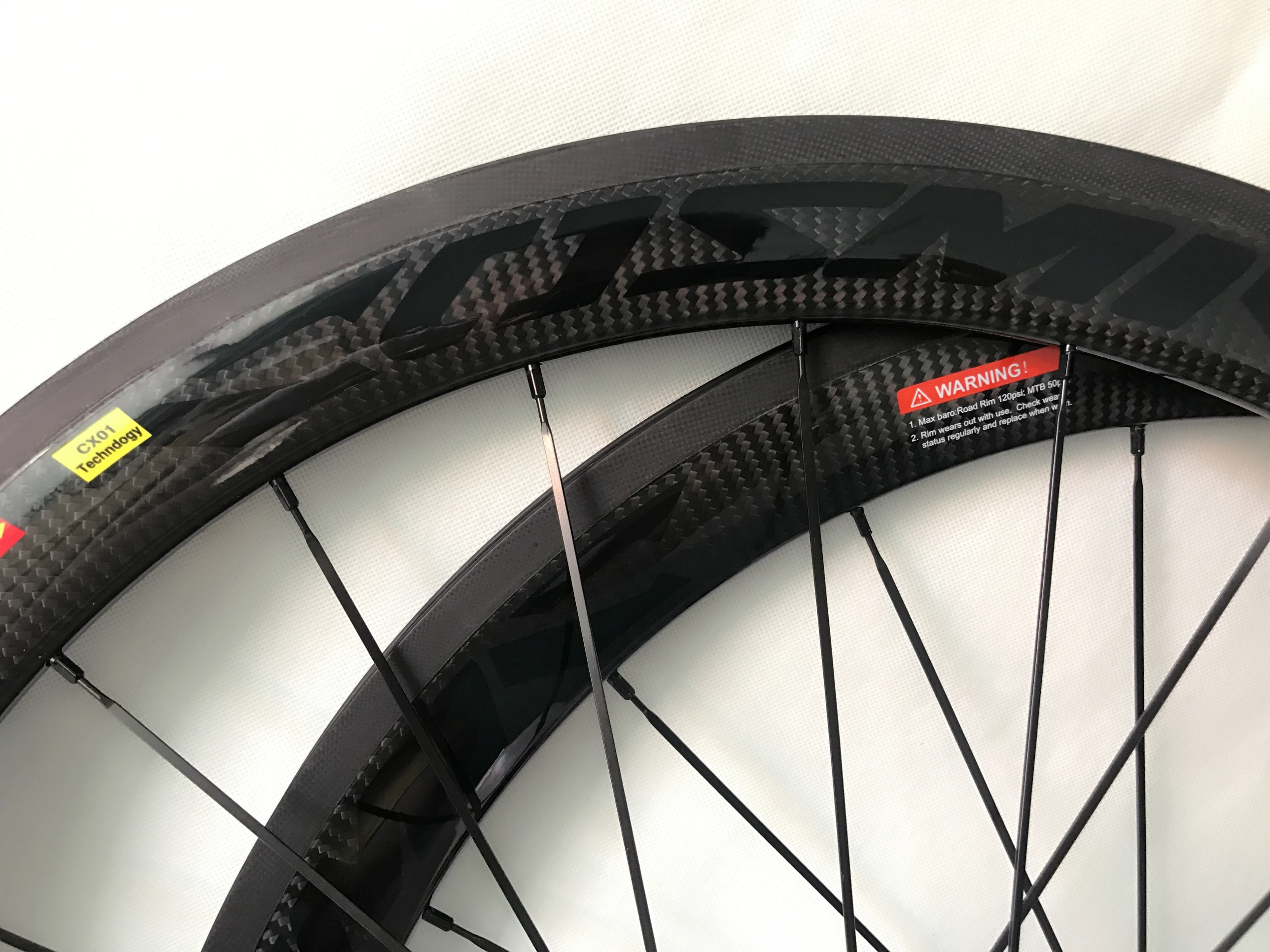 

2020 Hot Sale COSMIC BOB Carbon wheels Carbon Ceramic Straight Pull R36 Hub road wheels Ultra light 38mm 50mm road bike wheels