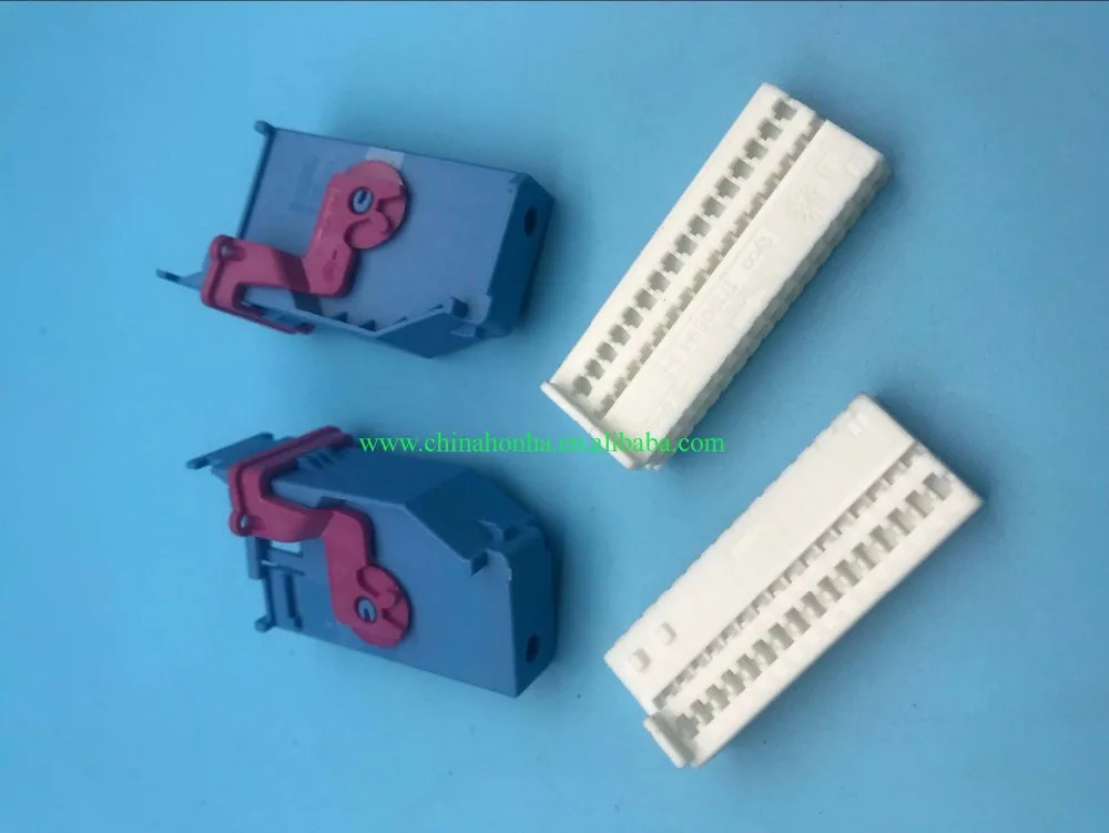 2 pcs 32pin auto instrument dashboard plug adapter blue cluster connector 1J0 972 977 D 1J0972977D | Автомобили и мотоциклы