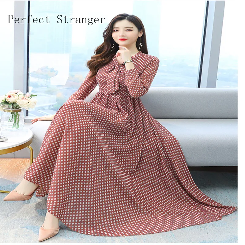 Elegant Female Bow Collar Dots 