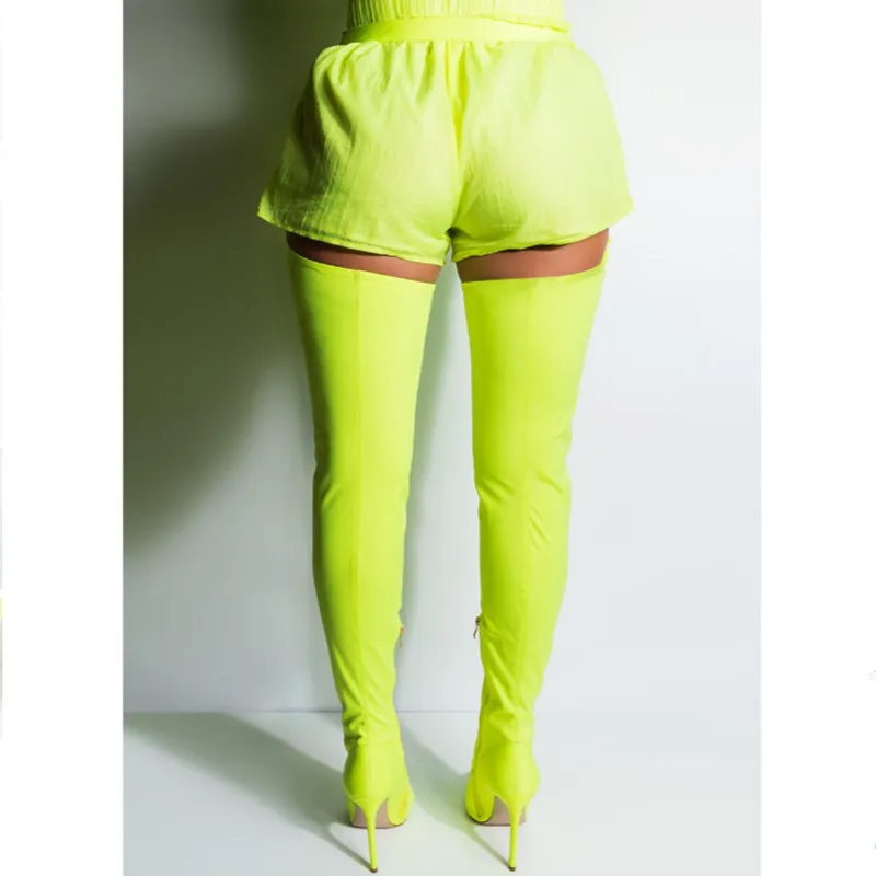 Neon Green/эластичные ботфорты на шпильке; Новинка года; женские Сапоги выше колена с острым носком; поясная пряжка; обувь на высоком каблуке с боковой молнией