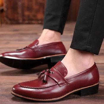 

37~48 Plus Size Mens Slip On Tassel Dress Leather Shoes Men Fringed Loafers Pointed Toe Formal Business Wedding Suit Shoes Party