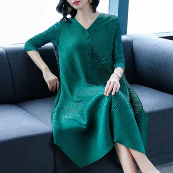 

SuperAen Dress 2020 New Spring Women's Loose Plus-sized Pleated Solid V Neck Mid-Length Fashion Elegant Middle-aged Women Dress