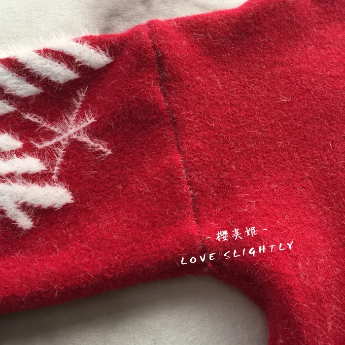 Autumn Winter Women Sweater Elegant O Neck High Quality Knitted Tops Pullover Red Blue Green Snowflake Print Sweater Female
