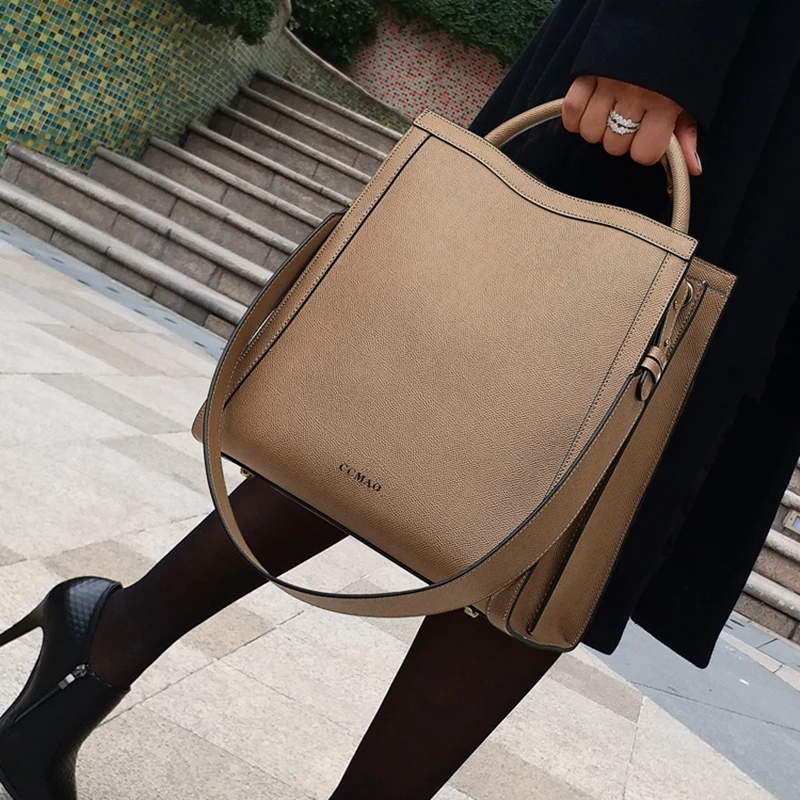 

2020 New Trend Multiporpose Bags Simple Casual Fashion Messenger Bags One-shoulder Portable Large Capacity Tote Bags for Women