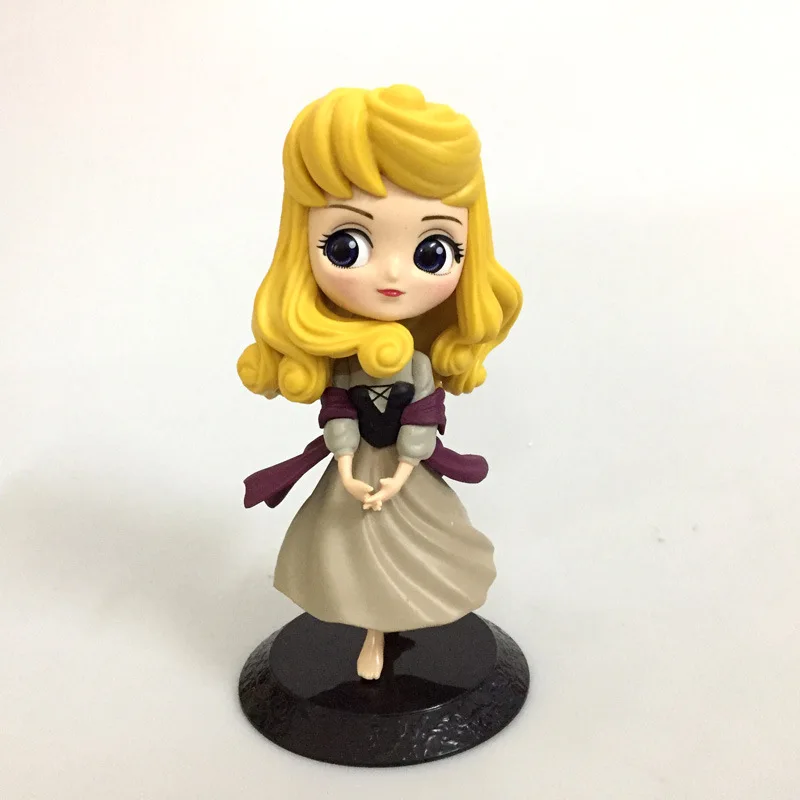 

Movie Sleeping Beauty Garage Kit with Big Eye Cute Princess Cake Car Mounted Decoration