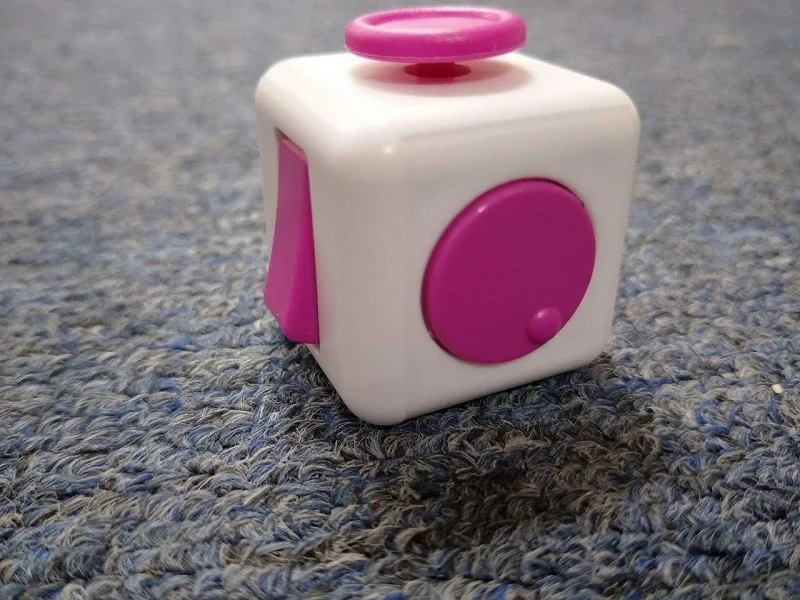 16 цветов Мини-Волшебный куб стол FingerToy брелок Squeeze Fun снятие стресса головоломка волшебный куб