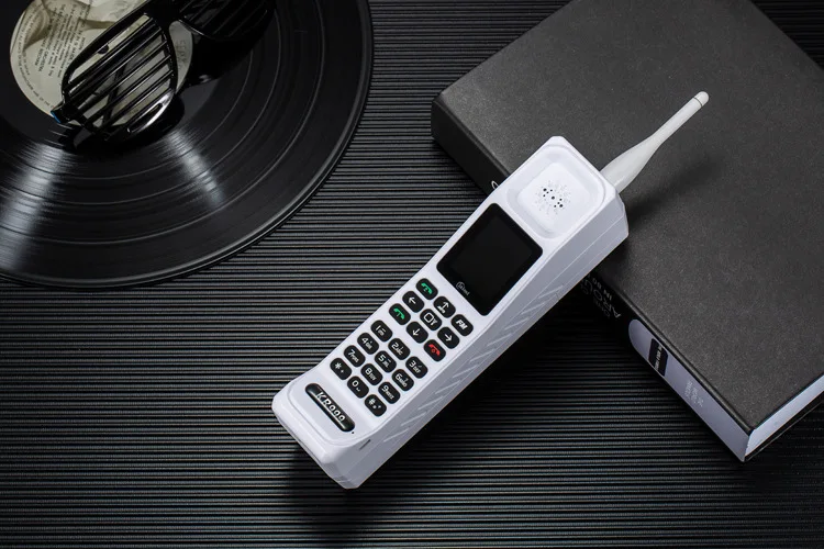 С антенной Ретро стиль большой бар мобильный телефон сильный сигнал power Bank Dual sim 4500 мАч фонарик MP3 MP4 Вибрация Bluetooth
