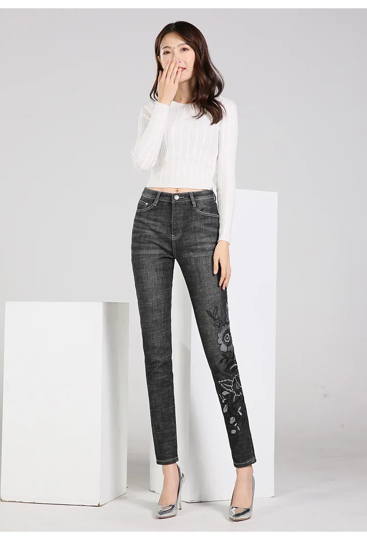 12350761055_528912256