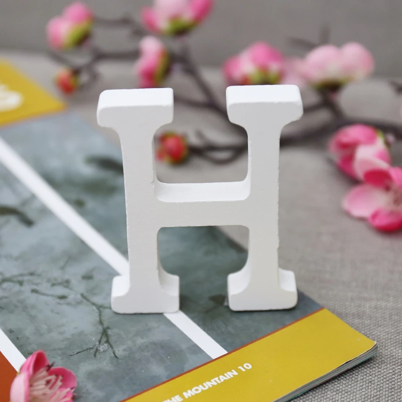 Белые деревянные буквы 3D DIY индивидуального дизайна имени свободно стоящее