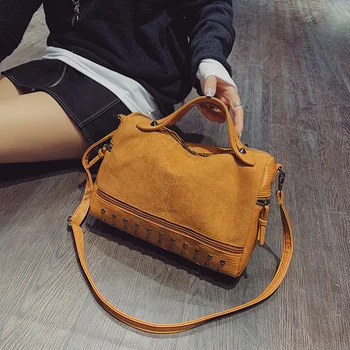 

Autumn and Winter Rivet Retro Handbag Shoulder Diagonal Cross Women Bag New Frosted Big Bags