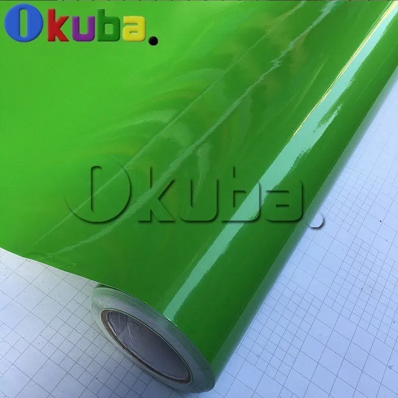 ultra-white-glossy-vinyl-car-wrap-4