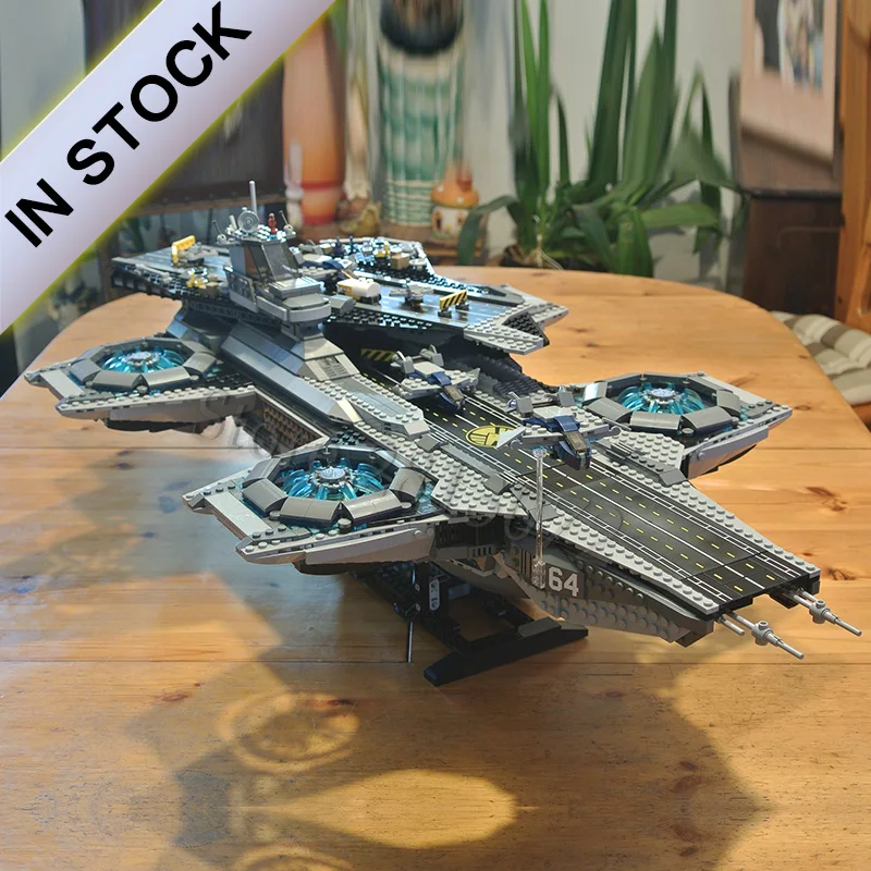 

The SHIELD Helicarrier In Stock 07043 Super Heroes 3057Pcs Compatible With bela 76042 Model Building Blocks Kits Bricks Boy Toys