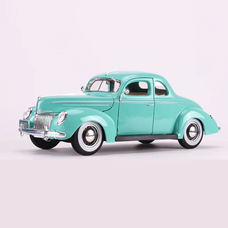 Классический автомобиль Maisto 1:18 1939 Ford Deluxe Coupe модель автомобиля купе из сплава