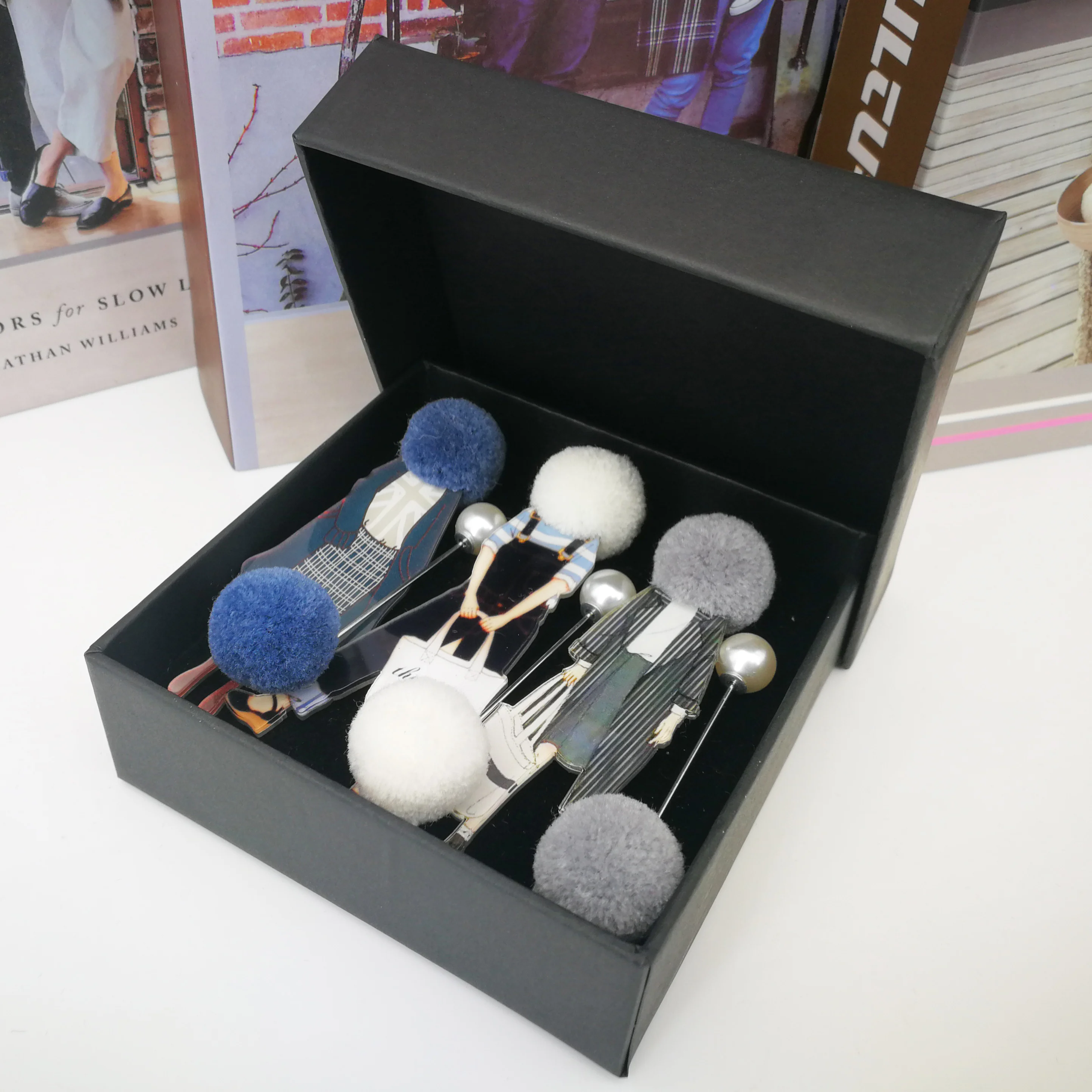 5PC Cute Brooch Pins for Woman Brooches Girls Fashion Models Acrylic