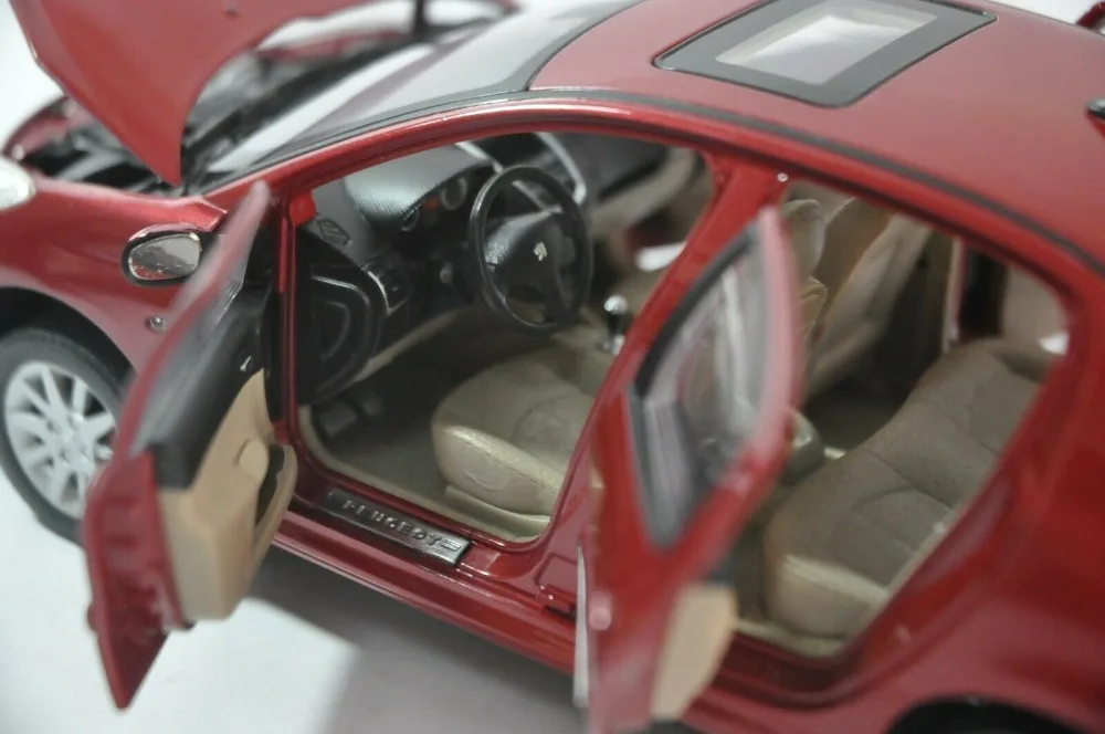1:18 литая под давлением модель для peugeot 207 красный Седан сплав игрушечный автомобиль миниатюрная коллекция подарки горячая Распродажа Altis