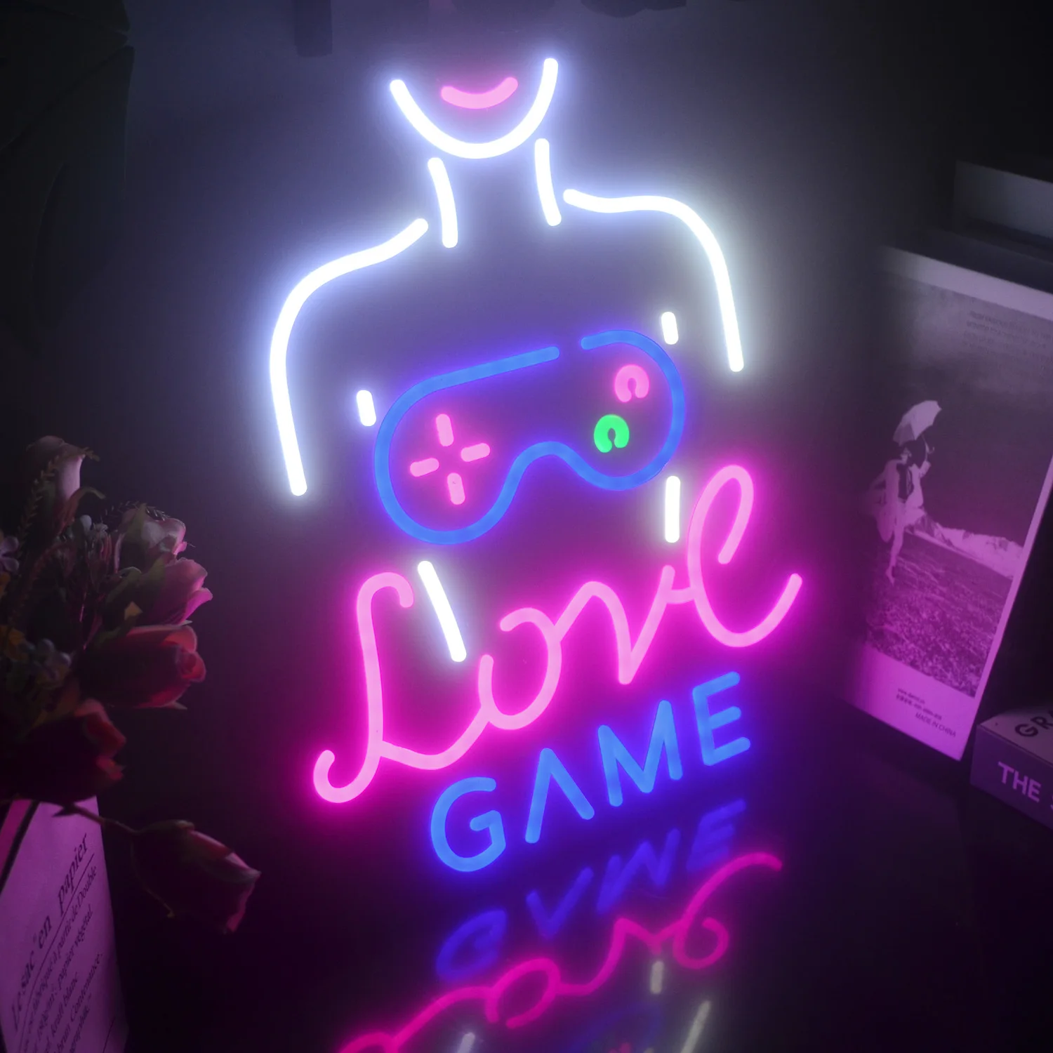 

Game Room Neon Lights Ultra-thin Design Love Game LED Neon Sign is Suitable for Home Decoration or Office, Bar, Recreation Room
