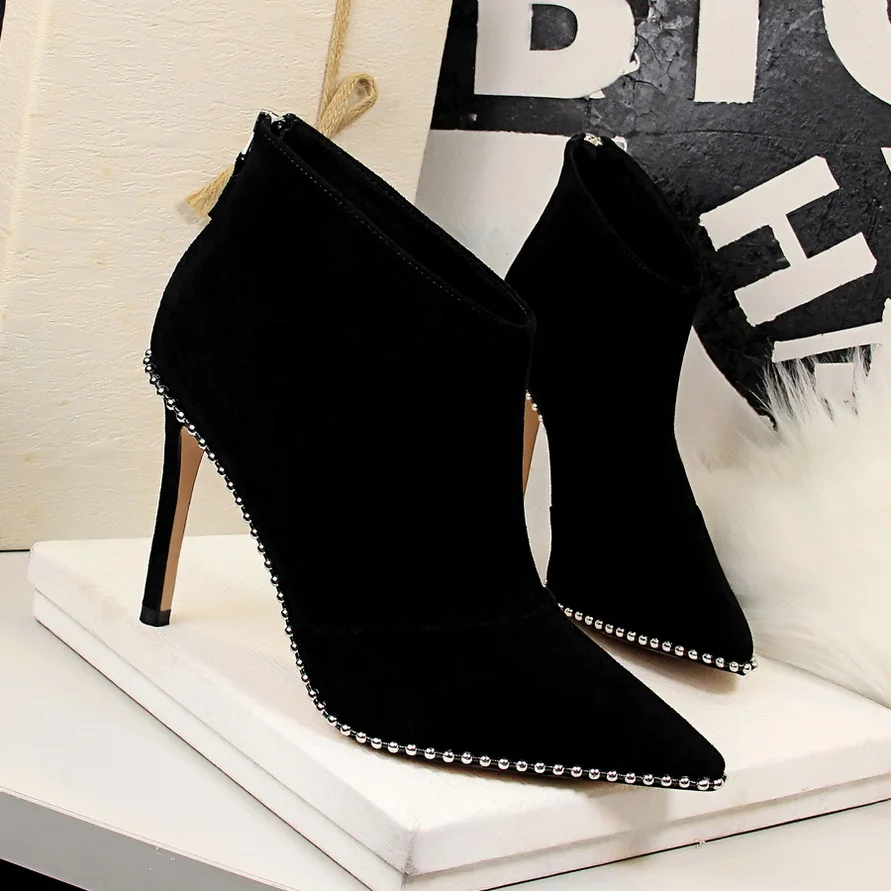 

Women Boots High Heel Ankle Boots For Women Point Toe Laides Leather Boots Women Zip Close Sexy Party Shoes Rivet Black Booties