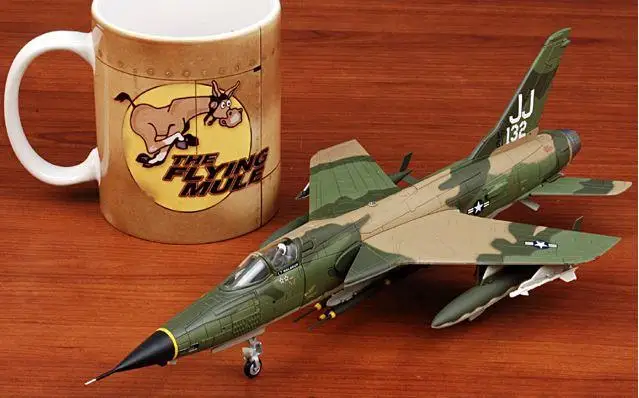 Хобби мастер F-105D USAF 388th TFW 34th TFS Давид уолдроп Korat RTAFB Таиланд Aug 1967 1/72 литье под давлением модель самолета Ограниченная серия