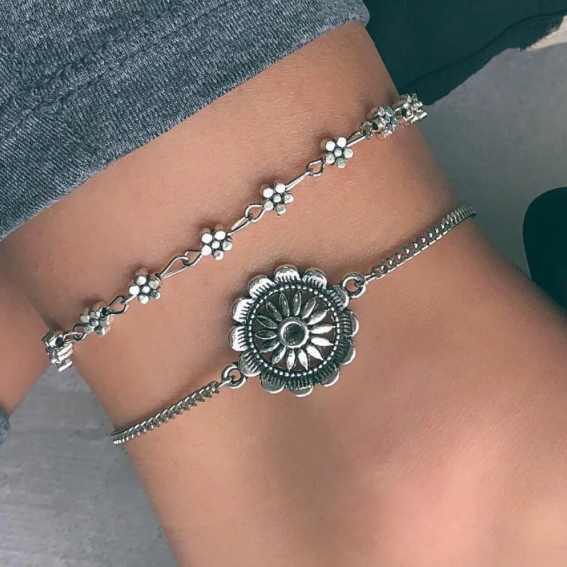 

2pcs/set Trendy Fashion Women Anklet Metal Silver Flower Hollow Heart Anklets Sandals Bohemian Ankle Bracelet Beach Boho Jewelry