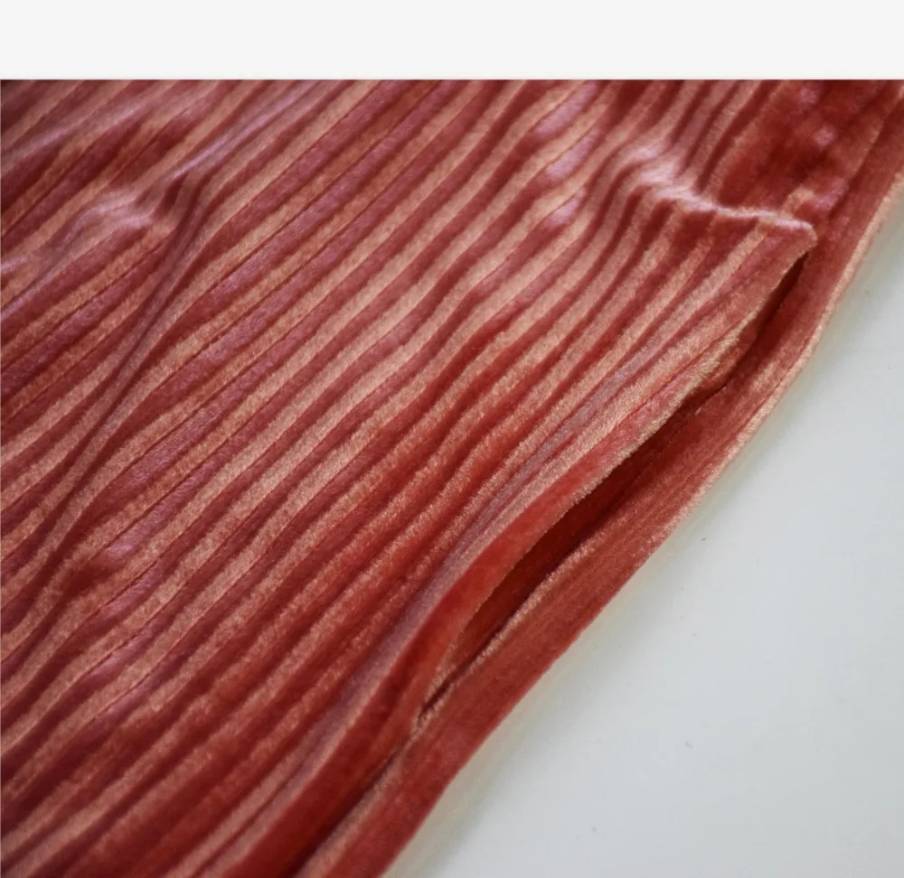 11592331996_966410601