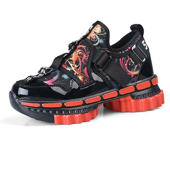 

COWCOM 2020 New Casual Shoes Equipped with Thick Bottom Cold Stamping Bed Sheet Red Fashion Shoes Large Men's Shoes WJD