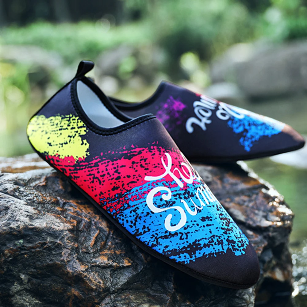 2019 Breathable Water Shoes Woman Summer Beach Shoes Men Wading Slippers Upstream Aqua Shoes Antiskid Swimming Socks