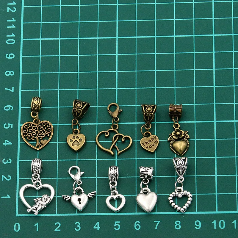 Mix 10pcs 4 Styles 2 Color Heart Charm Lobster Clasp Pendants Vintage Beads Fit for Women Bracelets DIY Metal Jewelry Making