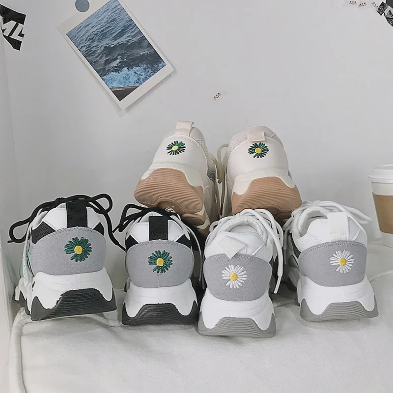 INS модная Маргаритка с вышивкой женские кроссовки на массивной платформе модные