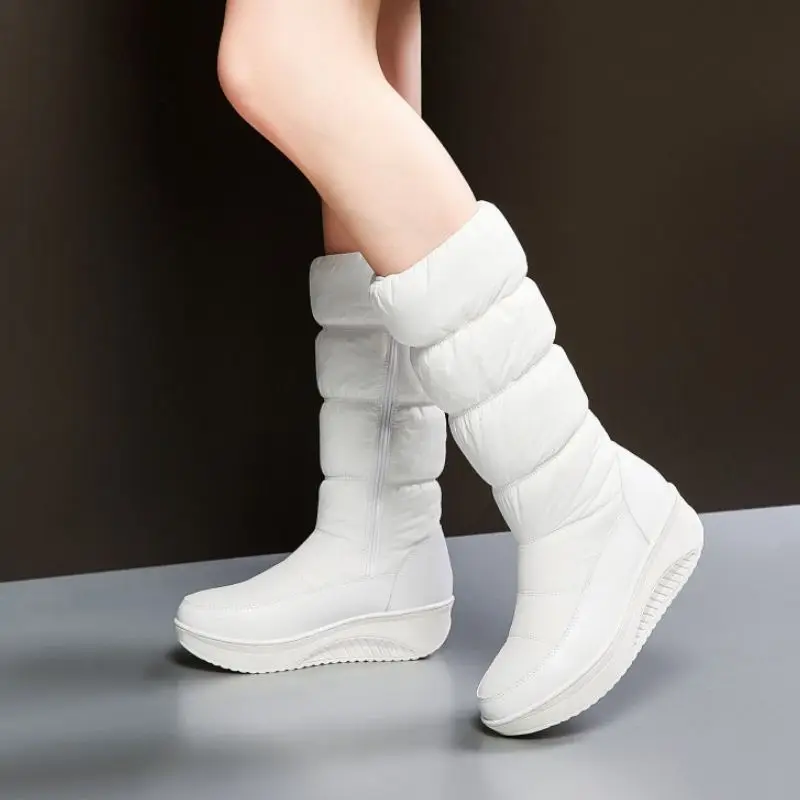 FITWEE, большие размеры 35-44, женские зимние ботинки, плюшевая Повседневная зимняя теплая обувь на молнии, женские модные ботинки средней длины до голени на толстой подошве