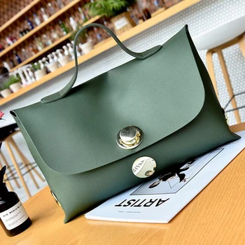 

High Quality Large Metal Round Buckle Portable Generous Package Simple Large Capacity Handbag Ladies Large Tote
