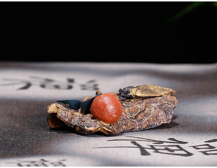 Raw Ore Clay Tea Ornaments Contentment Cicada Decoration Blockbuster Tea Set Wholesale One-Piece with Hair