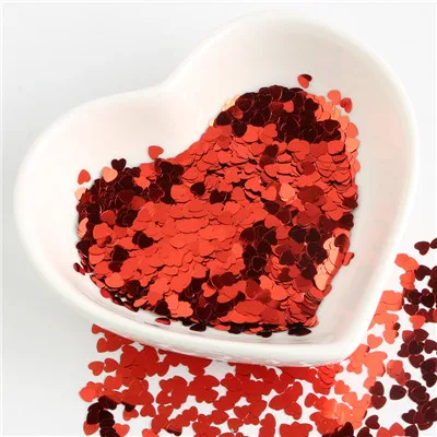 Red 4mm Love Heart Sequins Ultrathin Paillettes Laser Silver Glitter Sequin PET Paillette For Nails Art Wedding PartyDecoration 8g - Цвет: Red