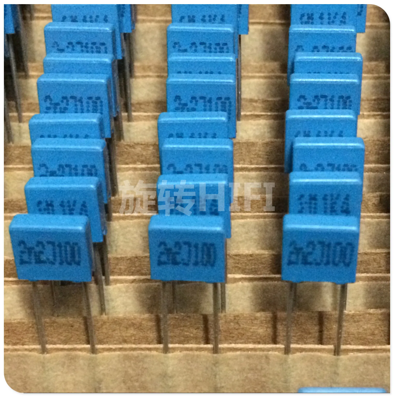 EPCOS B32529C1222J289 100 нФ 2200 в 222 P PCM5 B32529 100/0 0022 мкФ/в P5 мм 2N2J В постоянного тока 2200PF 20 шт. |